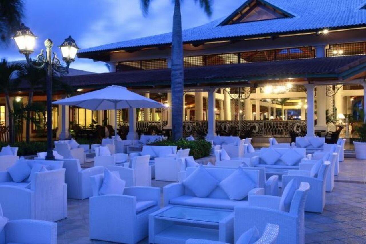 Bahia Principe Grand Bavaro Punta Cana Dış mekan fotoğraf The lobby of the resort